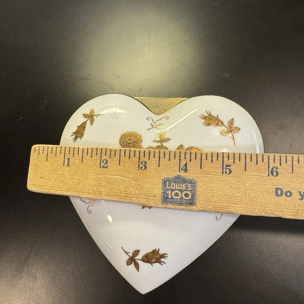 Arnart Heart Shaped Porcelain Vanity Jar Pedestal Hand Painted MCM Lidded Hinged